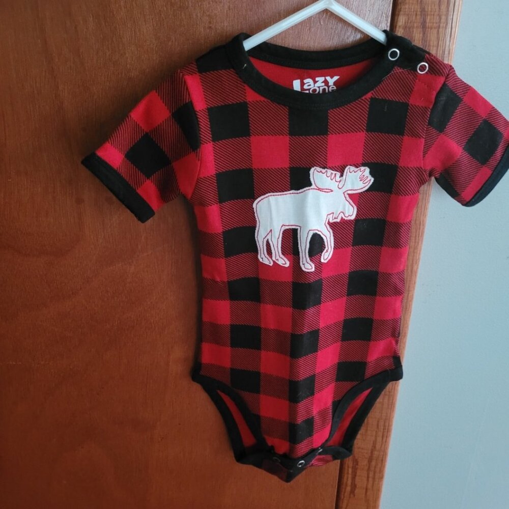 Lazy One Buffalo Plaid Moose Unisex One Piece Size 18 months NWT